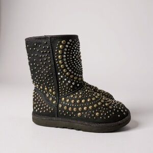 Jimmy Choo x Uggs Black Studded Suede Mandah Boots Size 7